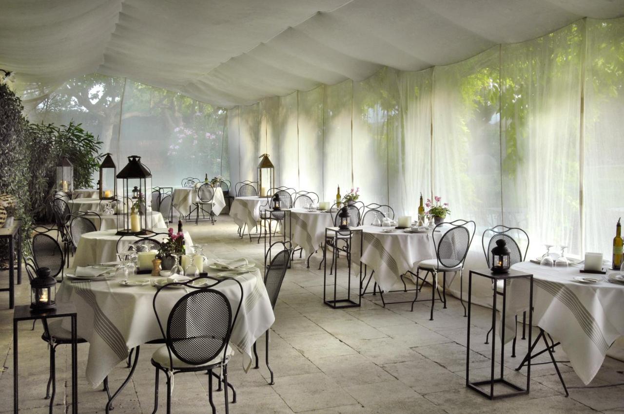 Le Mas De Peint - Hotel Et Restaurant Arles Exterior photo